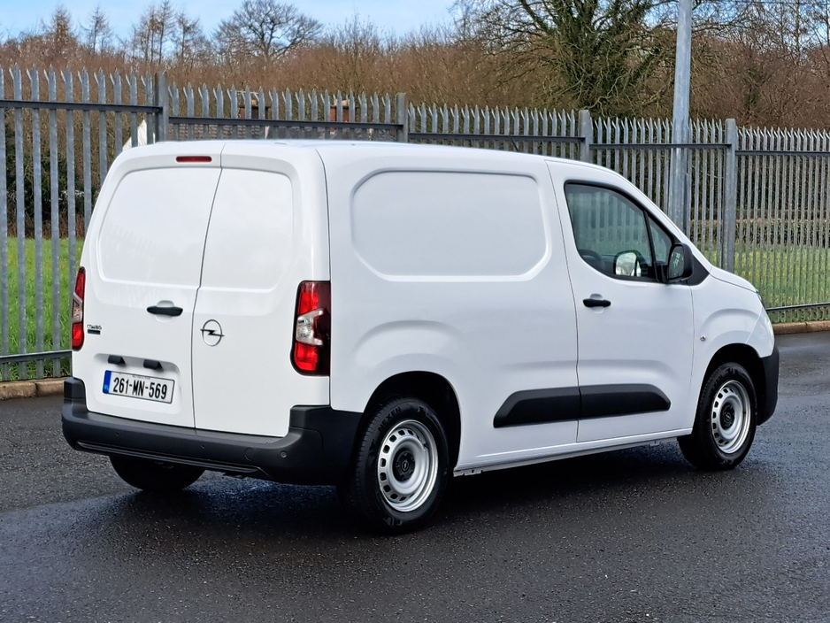 2026 Opel Combo - image 4