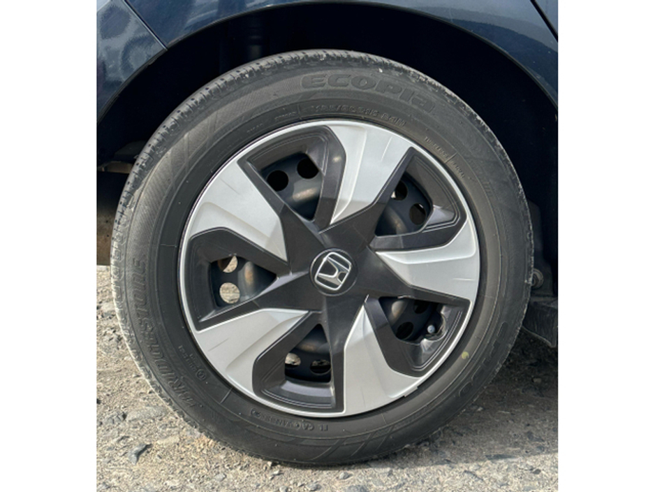 2019 Honda Fit - image 20