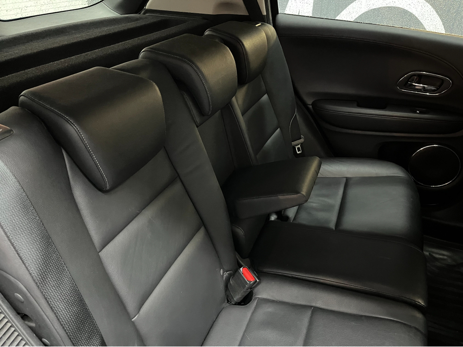 2014 Honda Vezel €14950 2014 HONDA VEZEL HYBRID Z 1.5 AUTOMATIC / CRUISE CONTROL / REVERSE CAMERA / HEATED SEATS €14,950