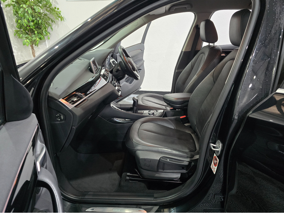 2017 BMW X1 - image 9