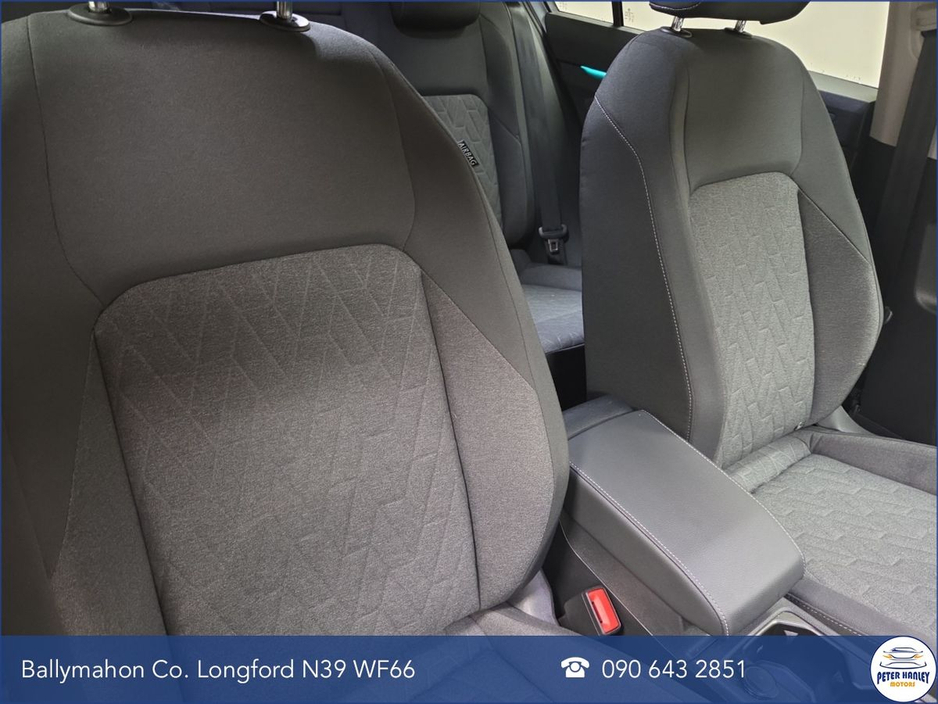 2025 Volkswagen Golf - image 20