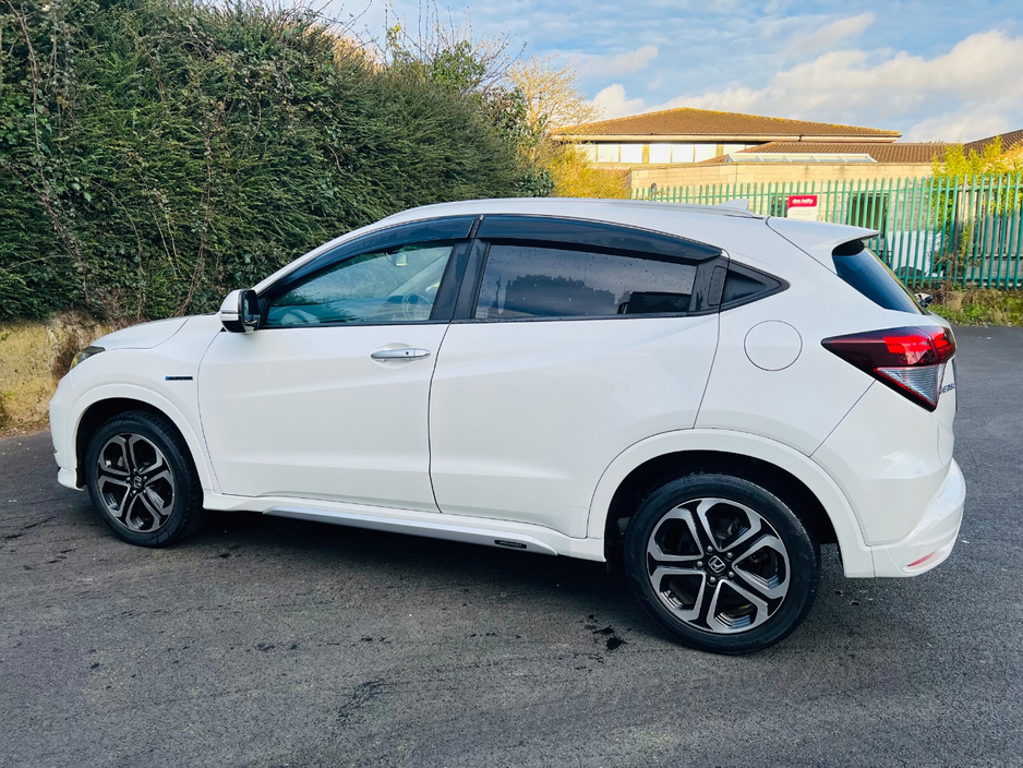 2015 Honda Vezel - image 9