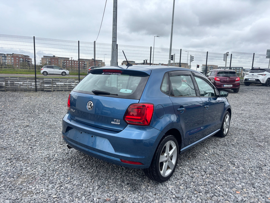 2016 Volkswagen Polo - image 4