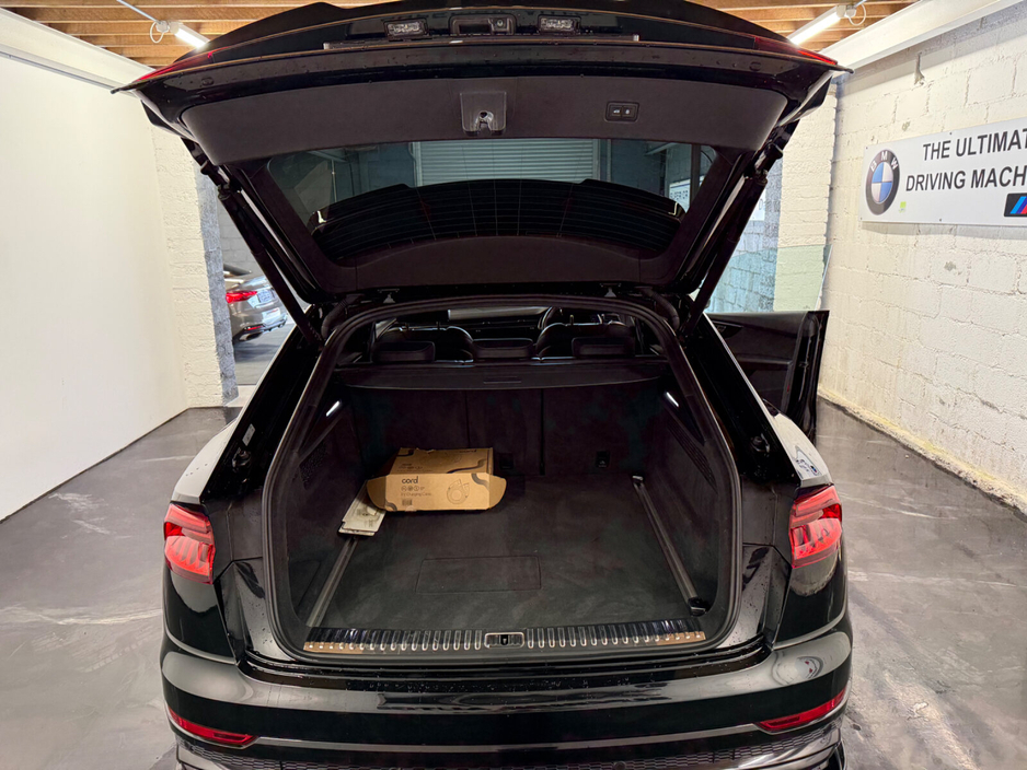 2022 Audi Q8 - image 18