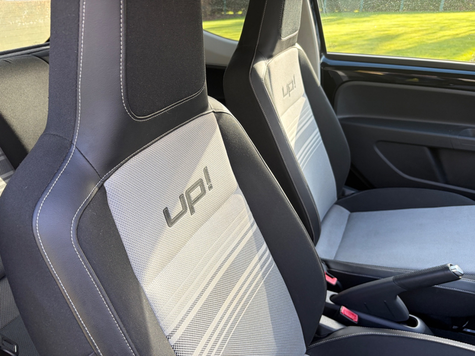 2012 Volkswagen up! - image 17