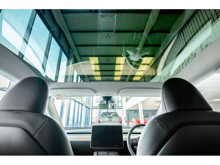 2022 Tesla Model Y - image 17