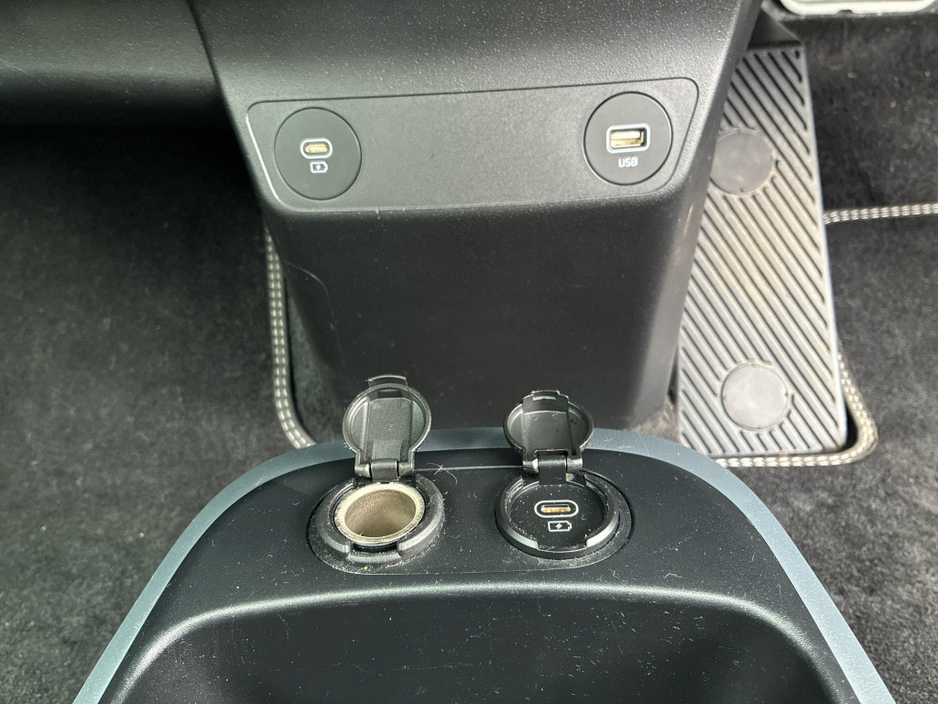 2022 Kia EV6 - image 19