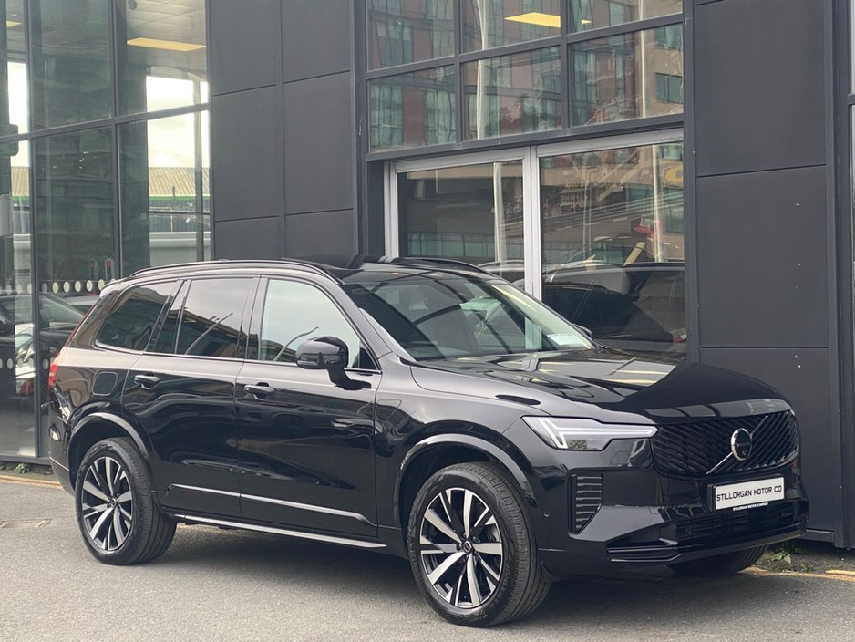 2025 Volvo XC90 - image 3
