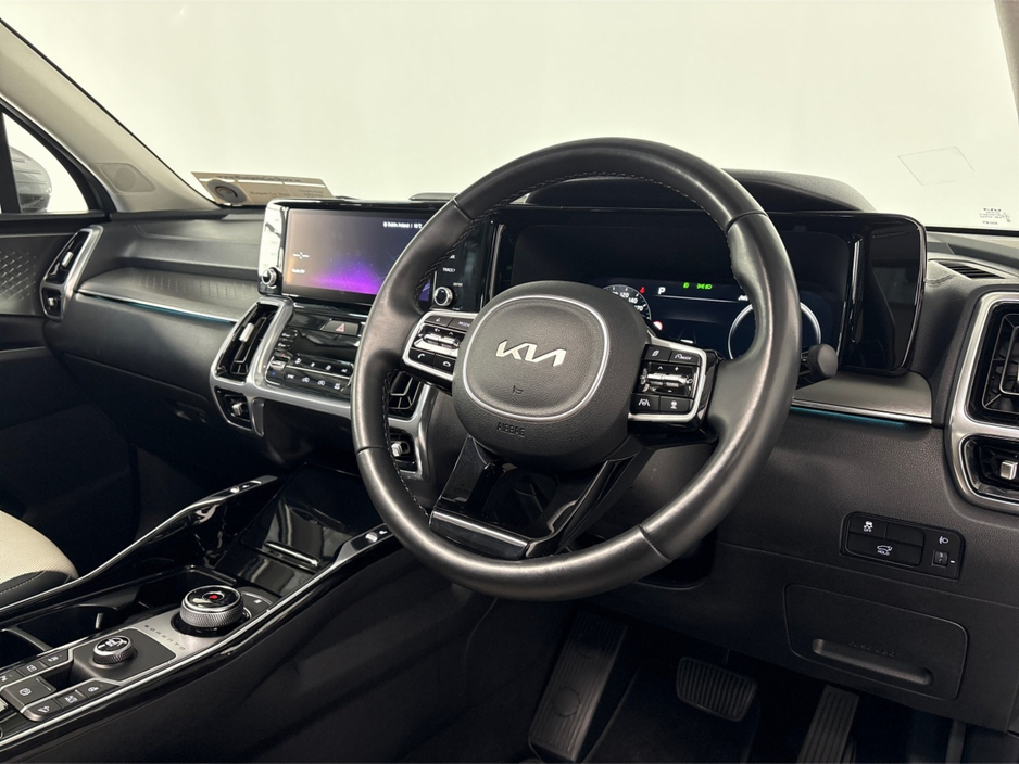 2023 Kia Sorento - image 15