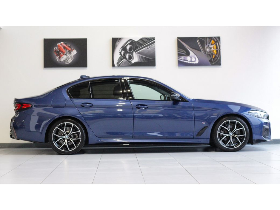 2022 BMW 5 Series 520D M SPORT €39,899