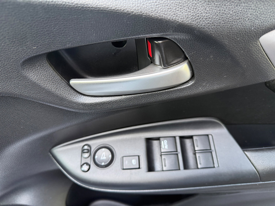 2014 Honda Fit  €8,890