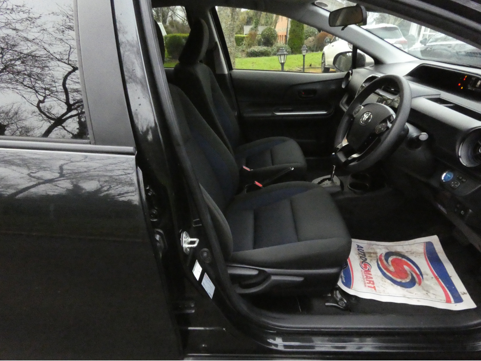 2018 Toyota Aqua 1.5 AUTO HYBRID KEYLESS GO €11,750