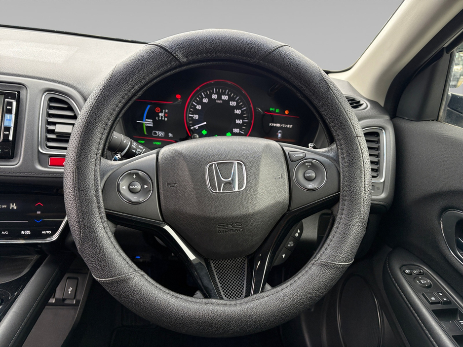2015 Honda Vezel - image 12
