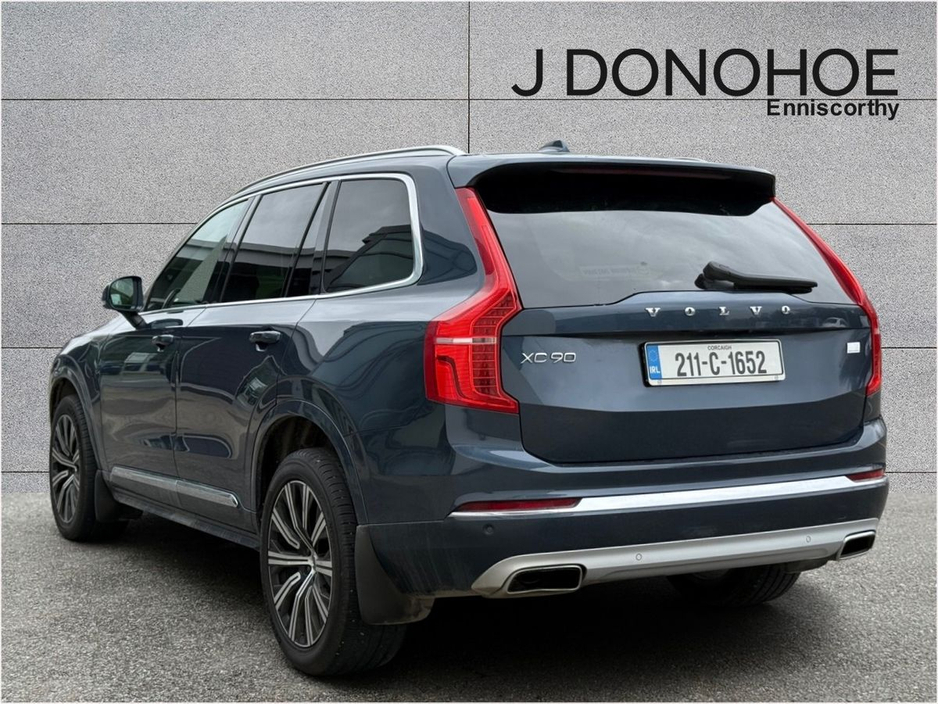 2021 Volvo XC90 - image 2