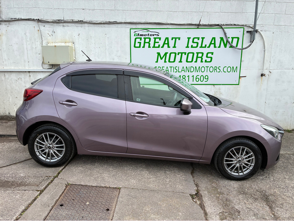 2015 Mazda Demio - image 2