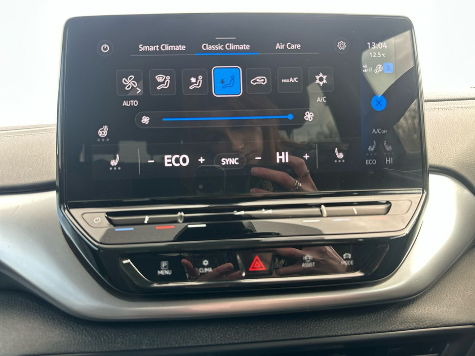 2023 Volkswagen ID.4 - image 16