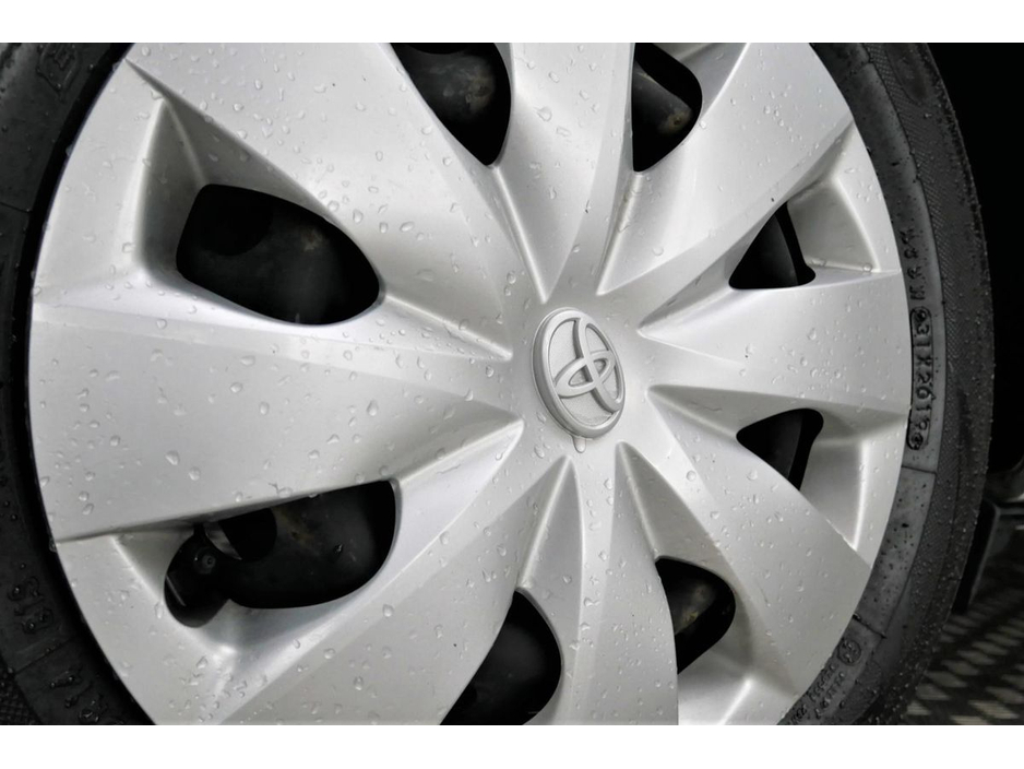 2016 Toyota Aqua 1.5 VVT-i HYBRID *BI-TONE INTERIOR*ANDROID CAR PLAYER* €9,890