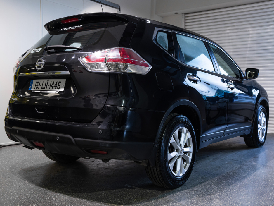 2015 Nissan X-Trail - image 4