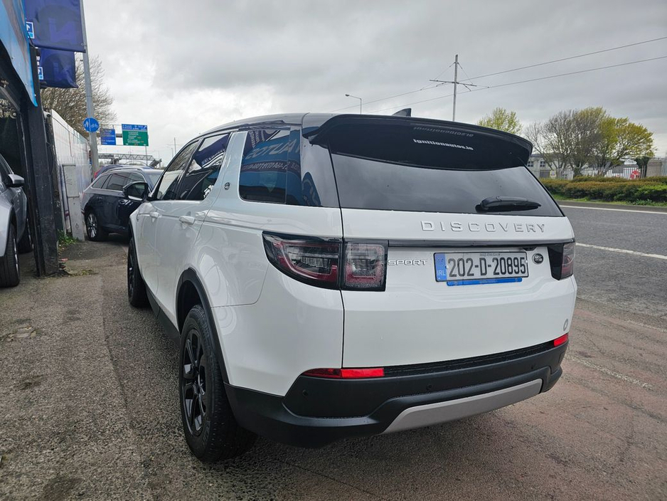 2020 Land Rover Discovery Sport - image 4