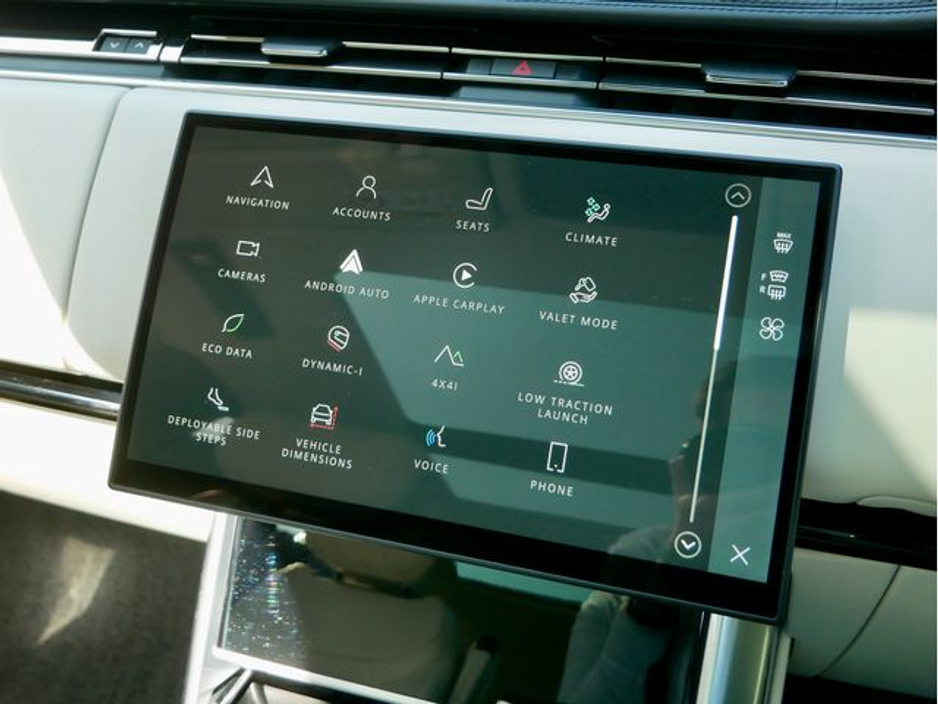 2025 Land Rover Range Rover - image 30