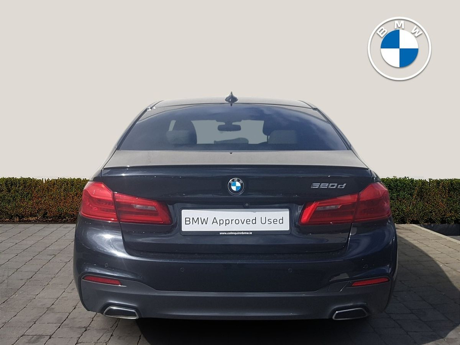 2020 BMW 5 Series - image 11