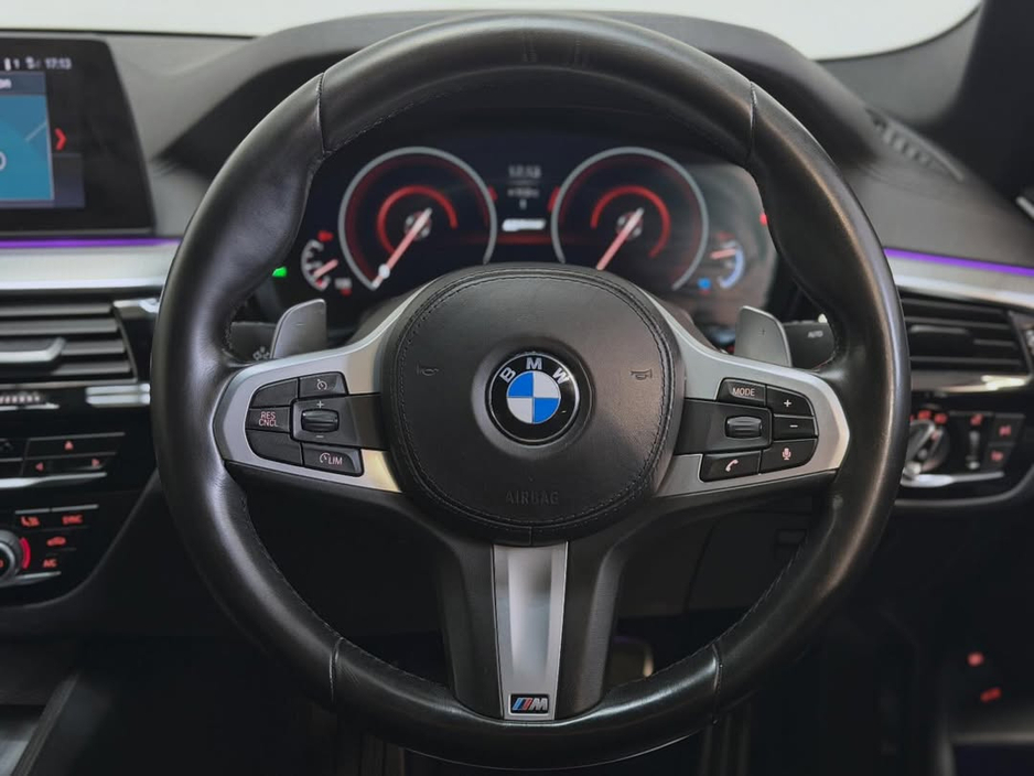 2018 BMW 5 Series - image 12