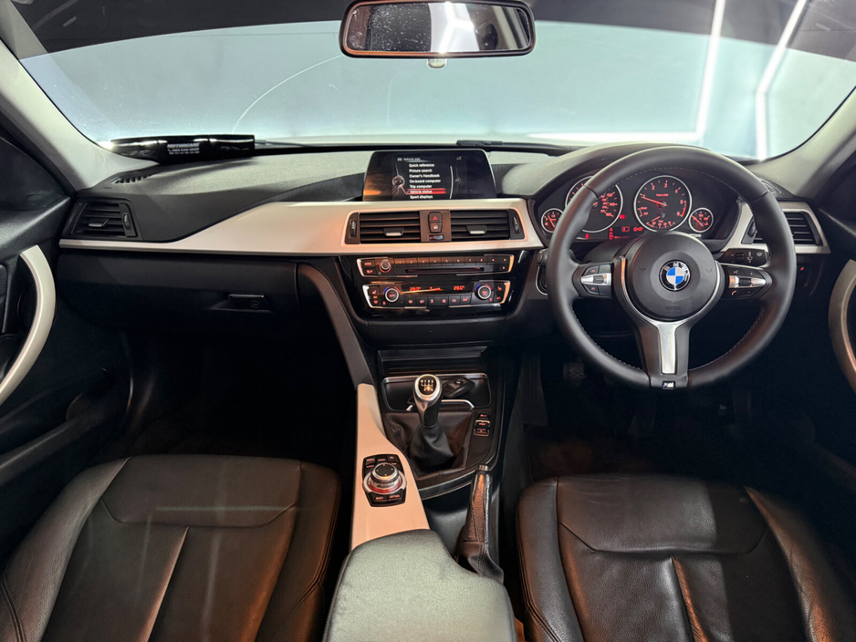 2016 BMW 3 Series - image 22