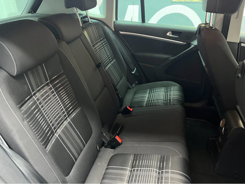 2016 Volkswagen Tiguan €16950 2016 VOLKSWAGEN TIGUAN LOUNGE EDITION 1.4 AUTOMATIC / REVERSE CAMERA / CRUISE CONTROL AND MORE €16,950