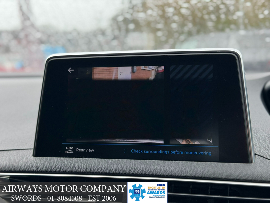 2019 Peugeot 3008 - image 5