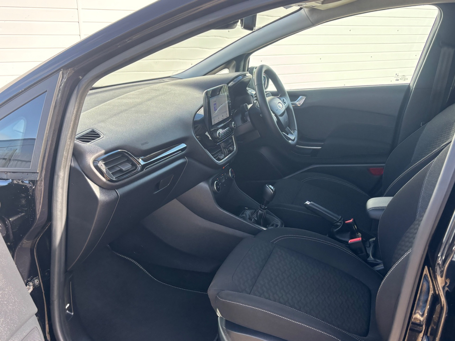 2023 Ford Fiesta - image 11