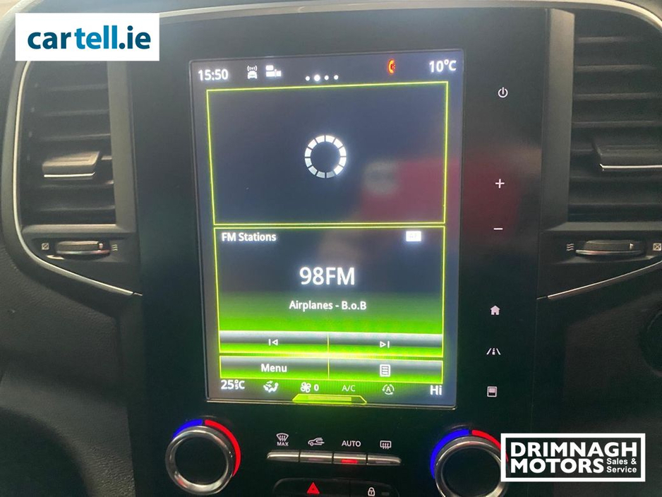 2018 Renault Megane - image 11