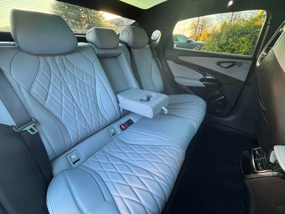 2024 BYD Seal DESIGN RWD PAN ROOF €36,995