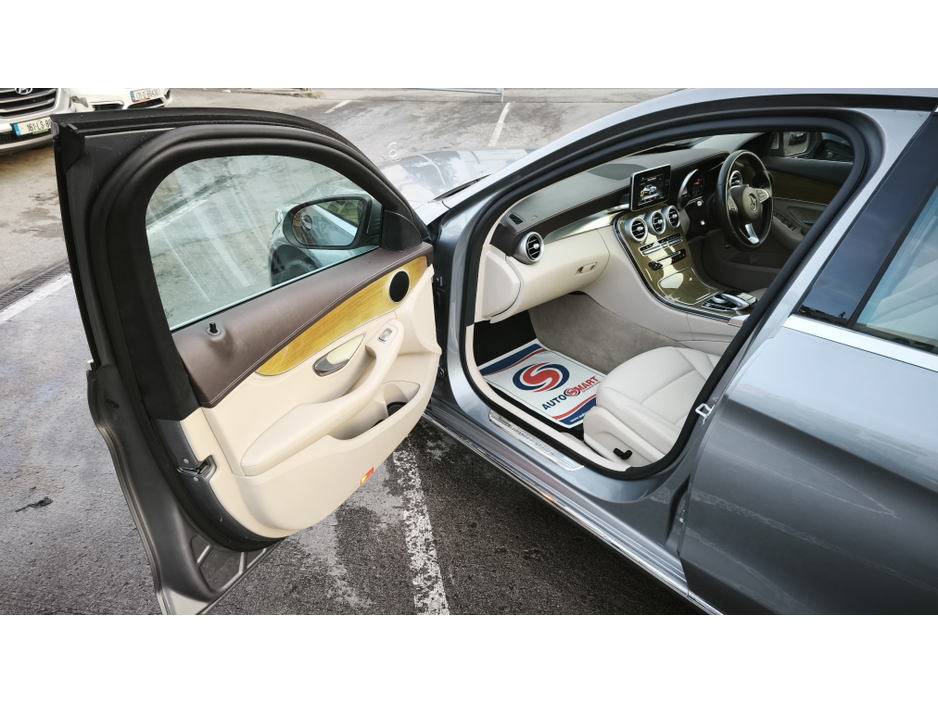 2016 Mercedes-Benz C Class - image 18
