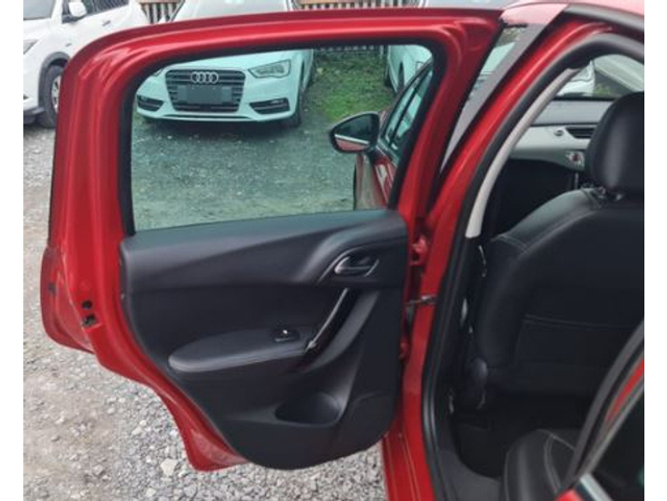 2017 Citroen C3 - image 6