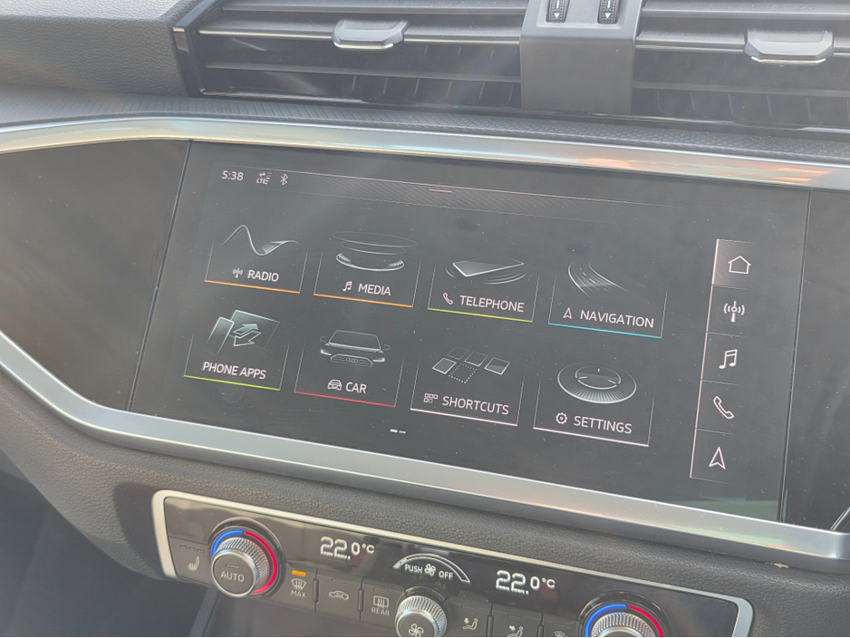 2020 Audi Q3 - image 16