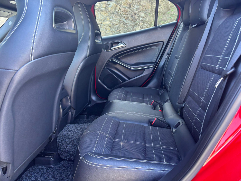 2015 Mercedes-Benz GLA Class - image 11