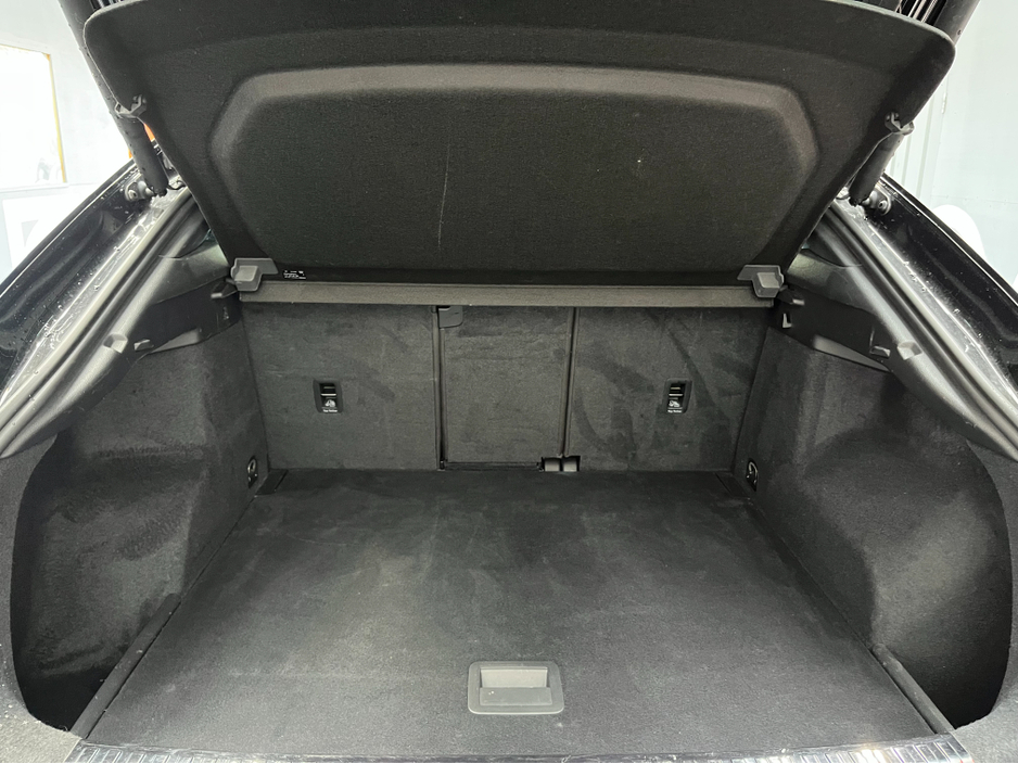 2020 Audi Q3 2020 AUDI Q3 35TDI QUATTRO S LINE 2.0 AUTOMATIC / CRUISE CONTROL / 360° PARKING CAMERA / ELECTRIC HEATED SEATS / PADDLE SHIFTERS