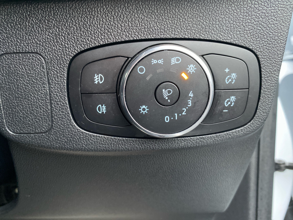 2022 Ford Focus ST-Line 1.0 MHEV 125BHP.. 18 Alloys and Camera €23,500