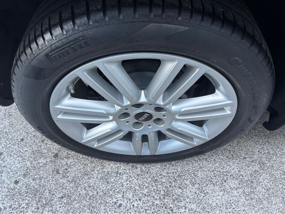 2020 MINI Countryman - image 7