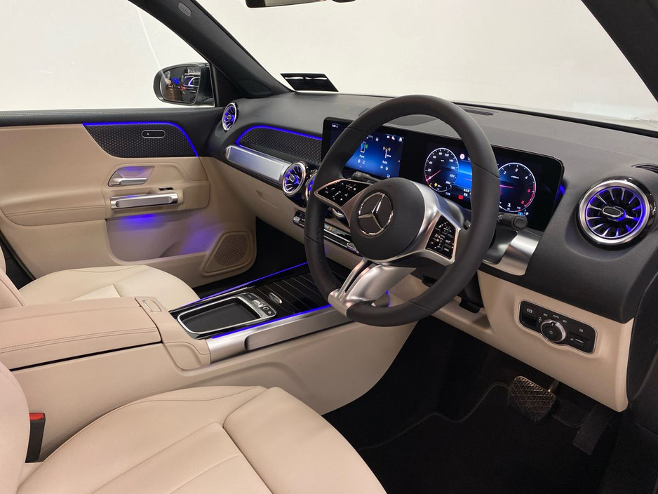 2026 Mercedes-Benz GLB - image 9