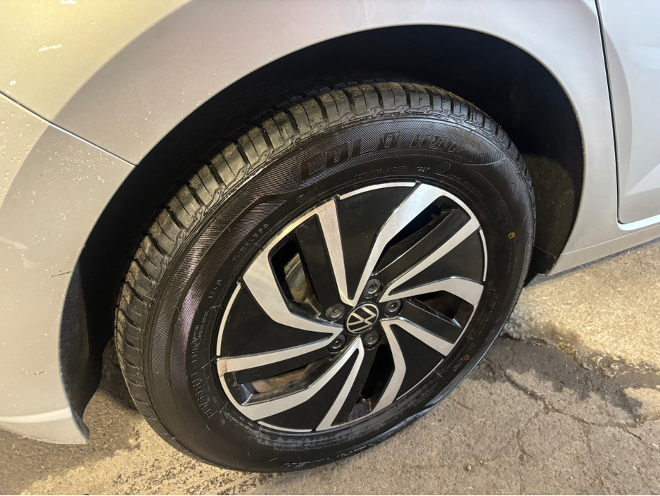 2024 Volkswagen Polo - image 6