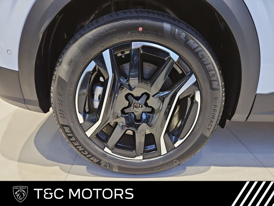 2026 Peugeot 3008 Allure 73kWh 527KMs Range, *Heated Front Seats* Front & Rear Sensors with Camera, Heated Steering Wheel, Wireless Apple Carplay & Android Auto. €48,495