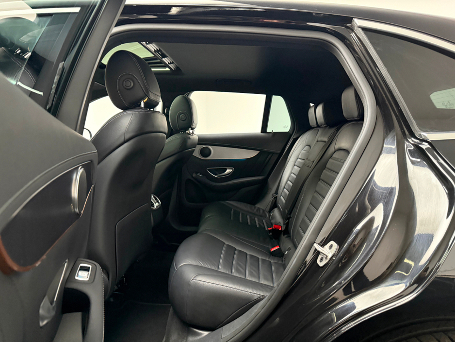 2023 Mercedes-Benz EQC - image 15