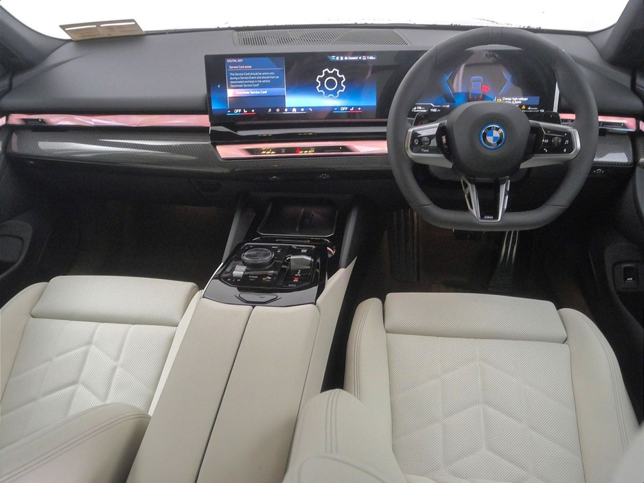 2026 BMW 5 Series - image 4