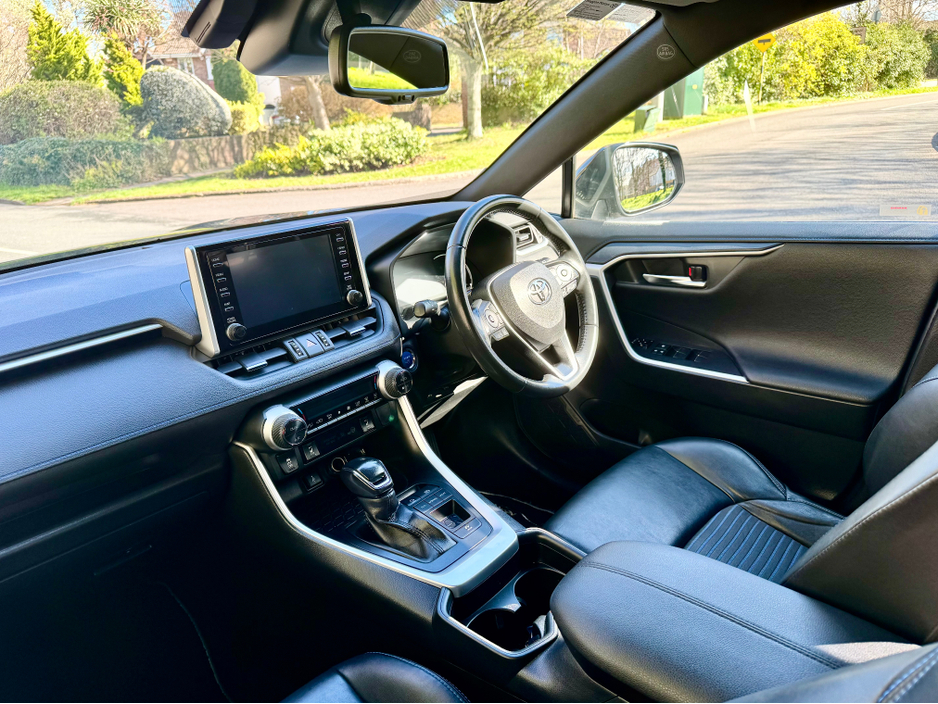 2021 Toyota Rav4 - image 18