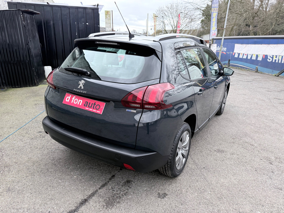 2017 Peugeot 2008 - image 9