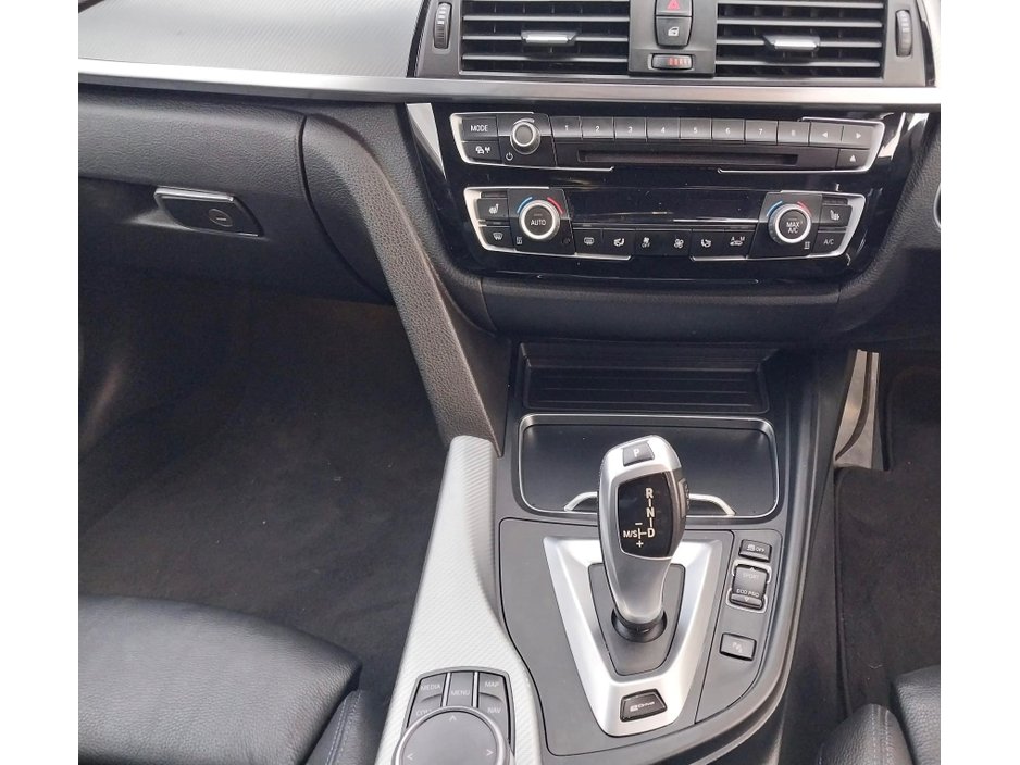 2018 BMW 3 Series 330e Plug in Hybrid M Sport LOW KM €17,950