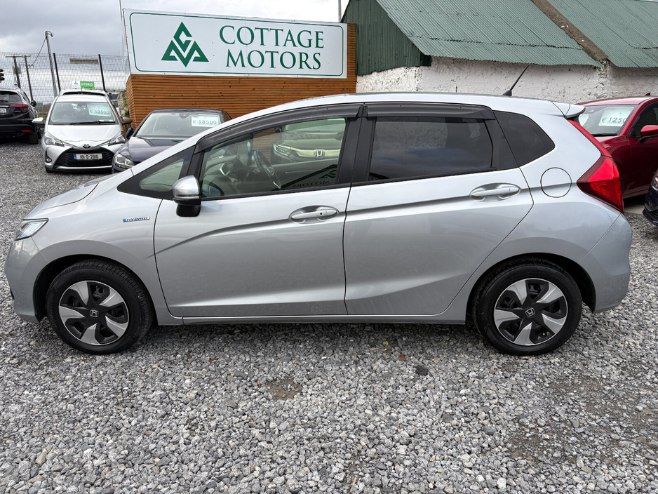 2019 Honda Fit - image 6