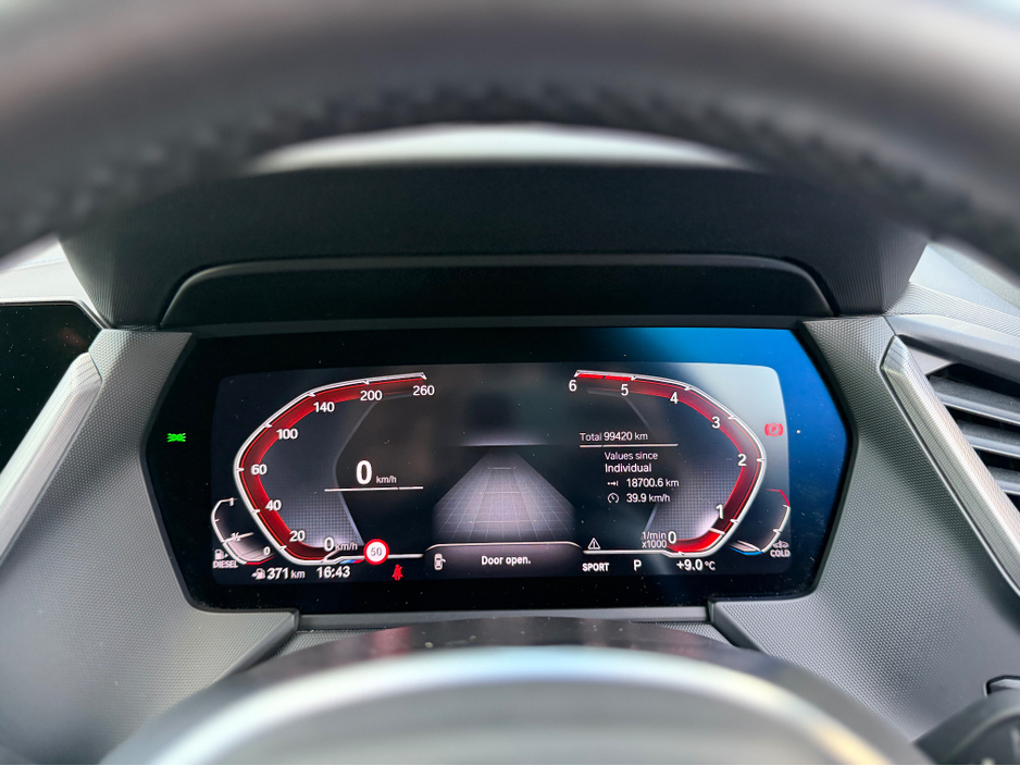 2021 BMW 1 Series - image 15