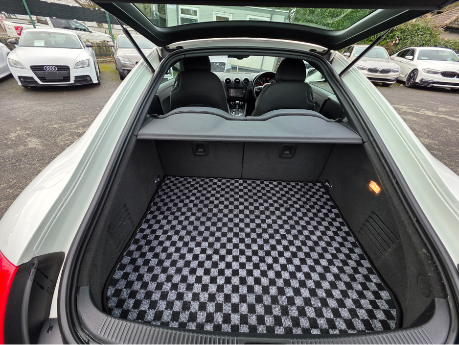 2012 Audi TT 1.8 TFSI AUTOMATIC LOW KLMs STUNNING CARS SIMI DEALER